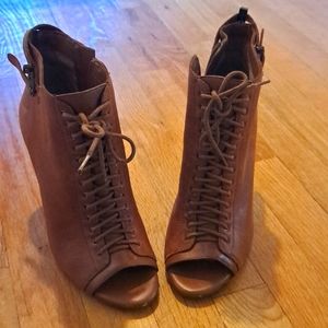 Open toe heeled ankle booties